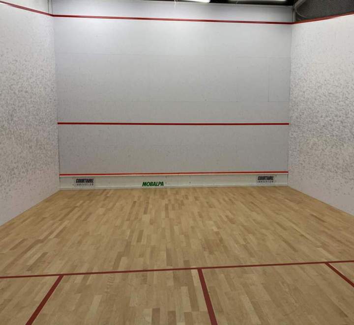 Salle de squash à Saint-Flour